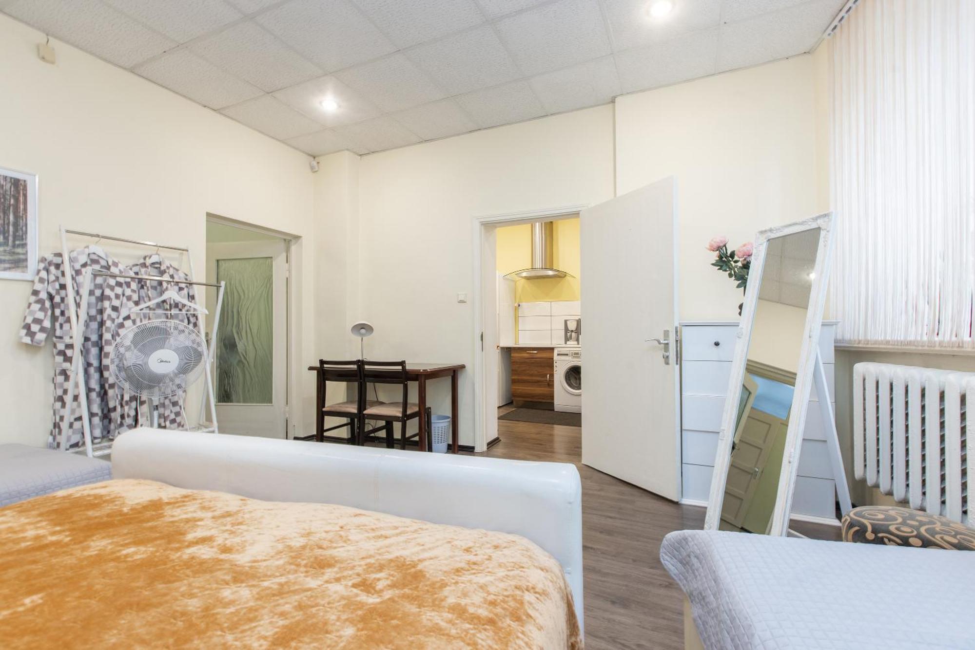 Large Vacation Apartments In The Old Town リガ エクステリア 写真